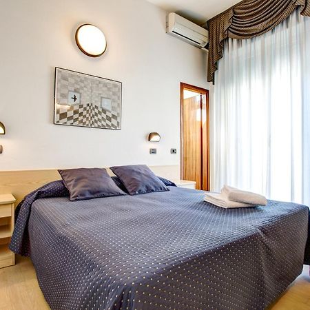 Hotel Villa Dei Gerani 리미니 외부 사진
