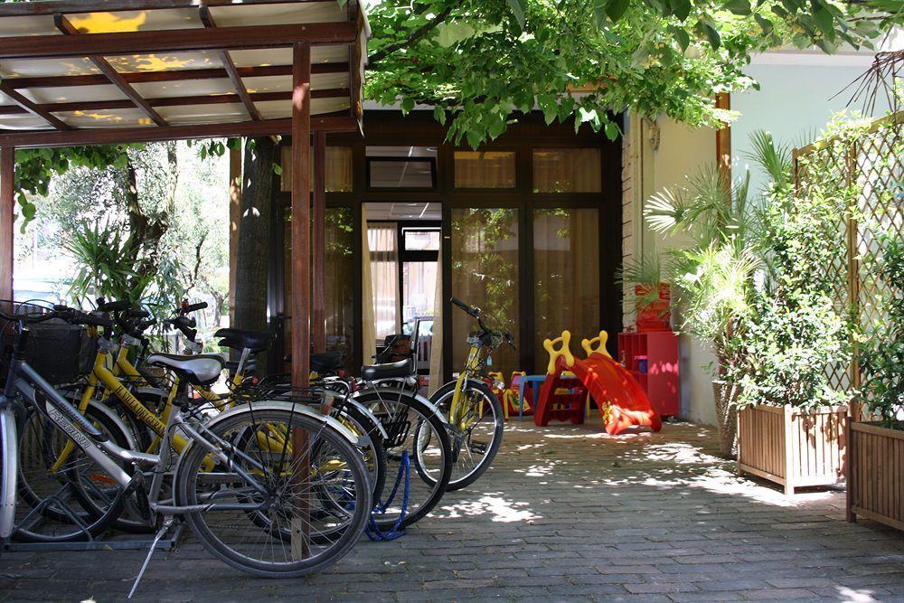 Hotel Villa Dei Gerani 리미니 외부 사진