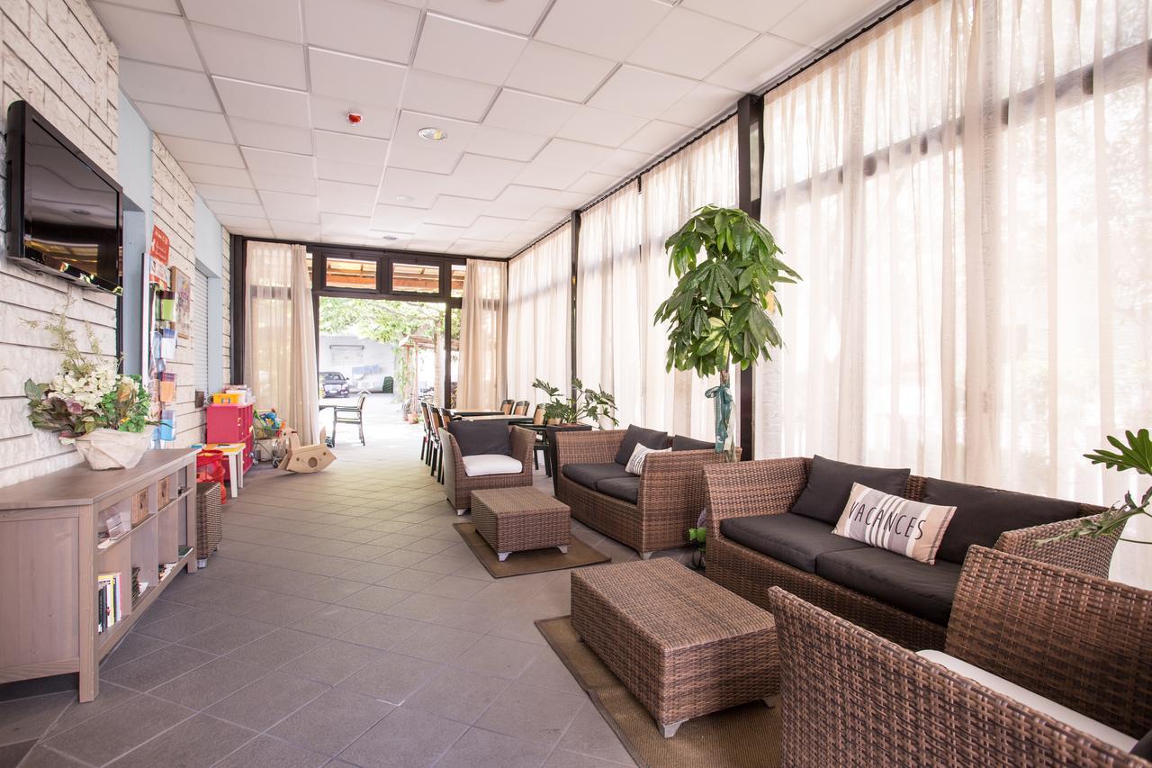 Hotel Villa Dei Gerani 리미니 외부 사진