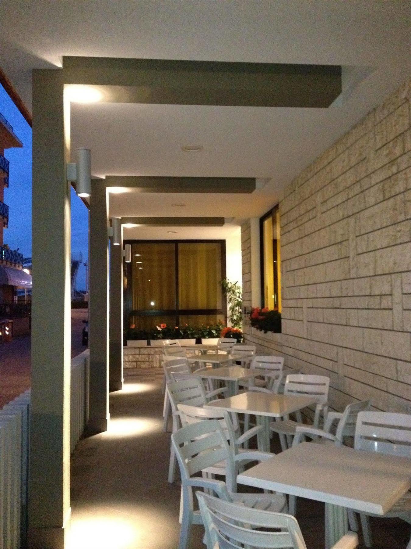 Hotel Villa Dei Gerani 리미니 외부 사진