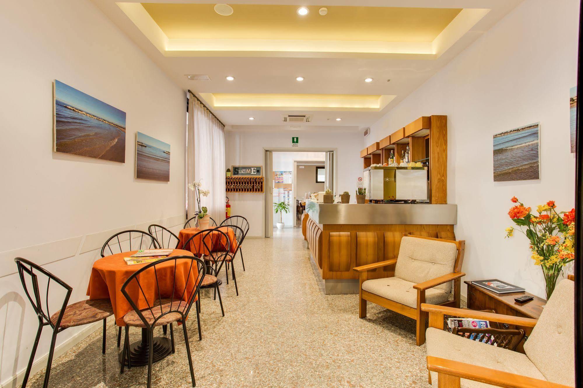 Hotel Villa Dei Gerani 리미니 외부 사진