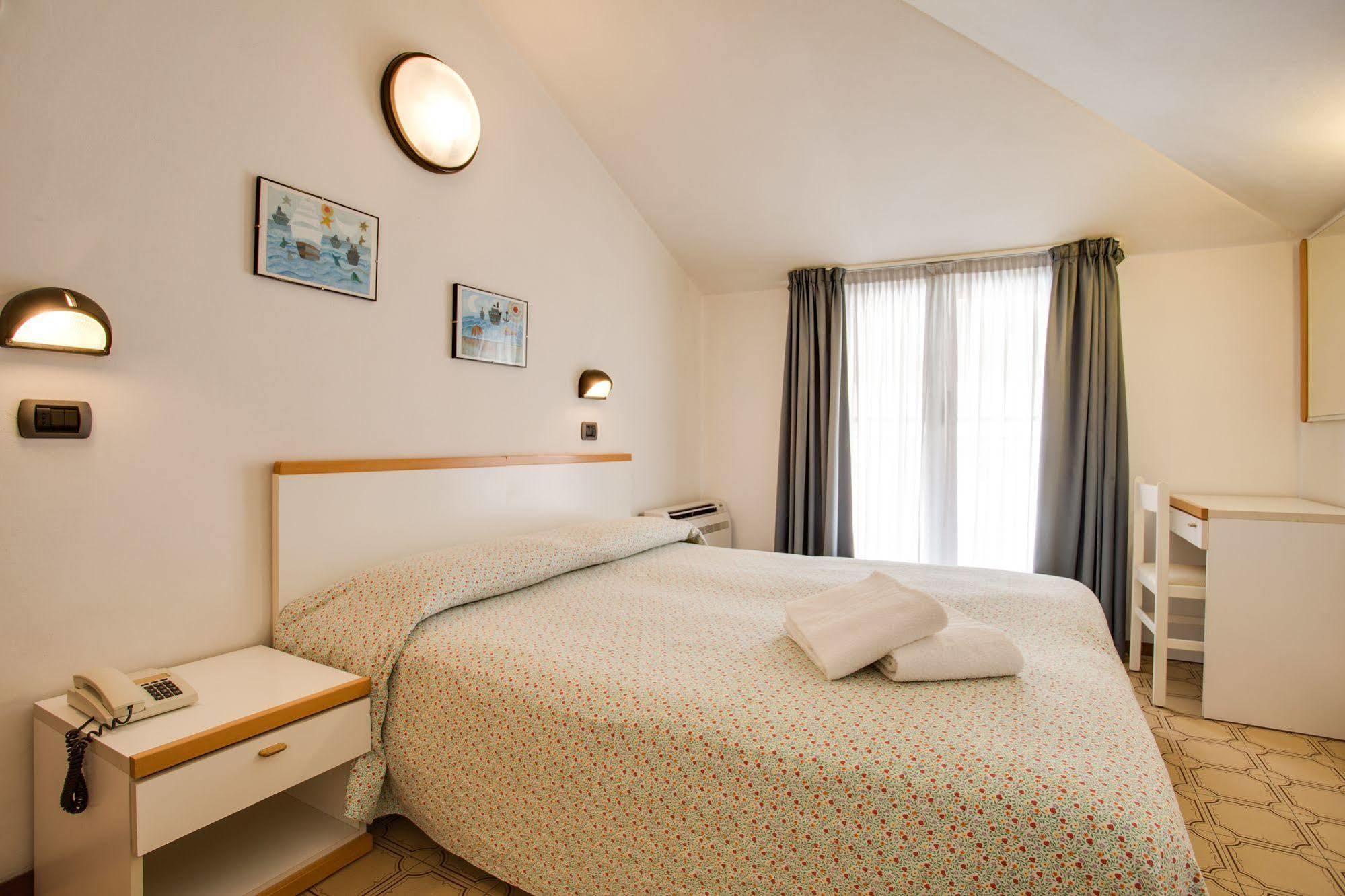 Hotel Villa Dei Gerani 리미니 외부 사진